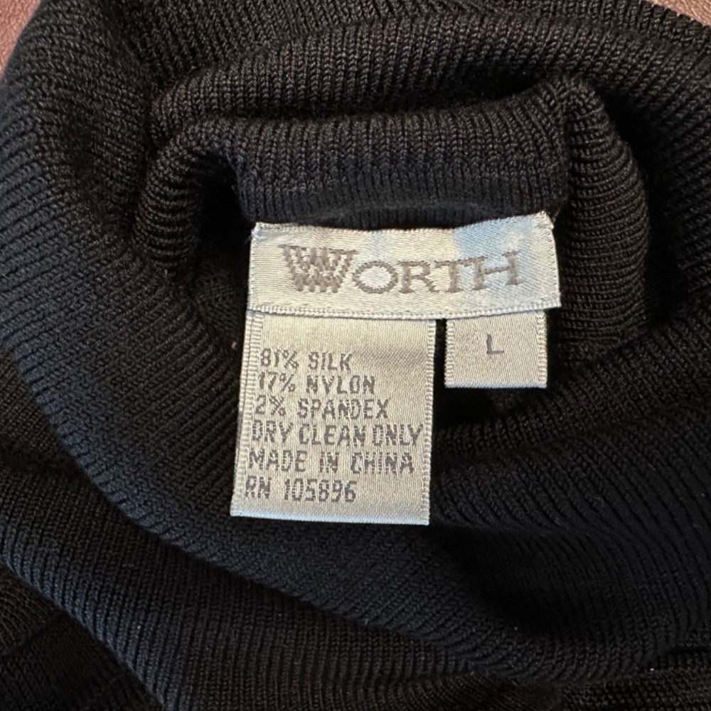 Worth NY Black Silk blend turtleneck. Horizontal stripes. Size L. NEW! - Picture 6 of 8